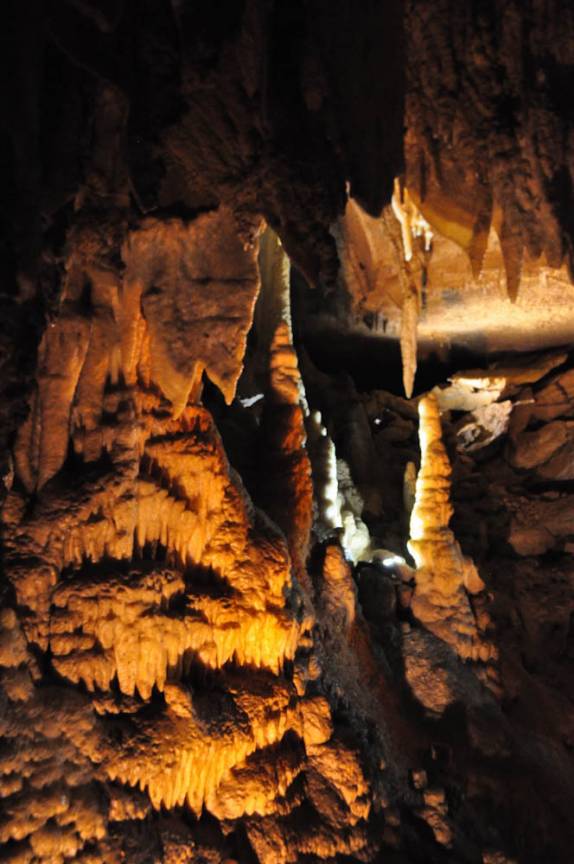 Formações espeleológicas na Mammoth Cave, Parque Nacional no Kentucky, Estados Unidos